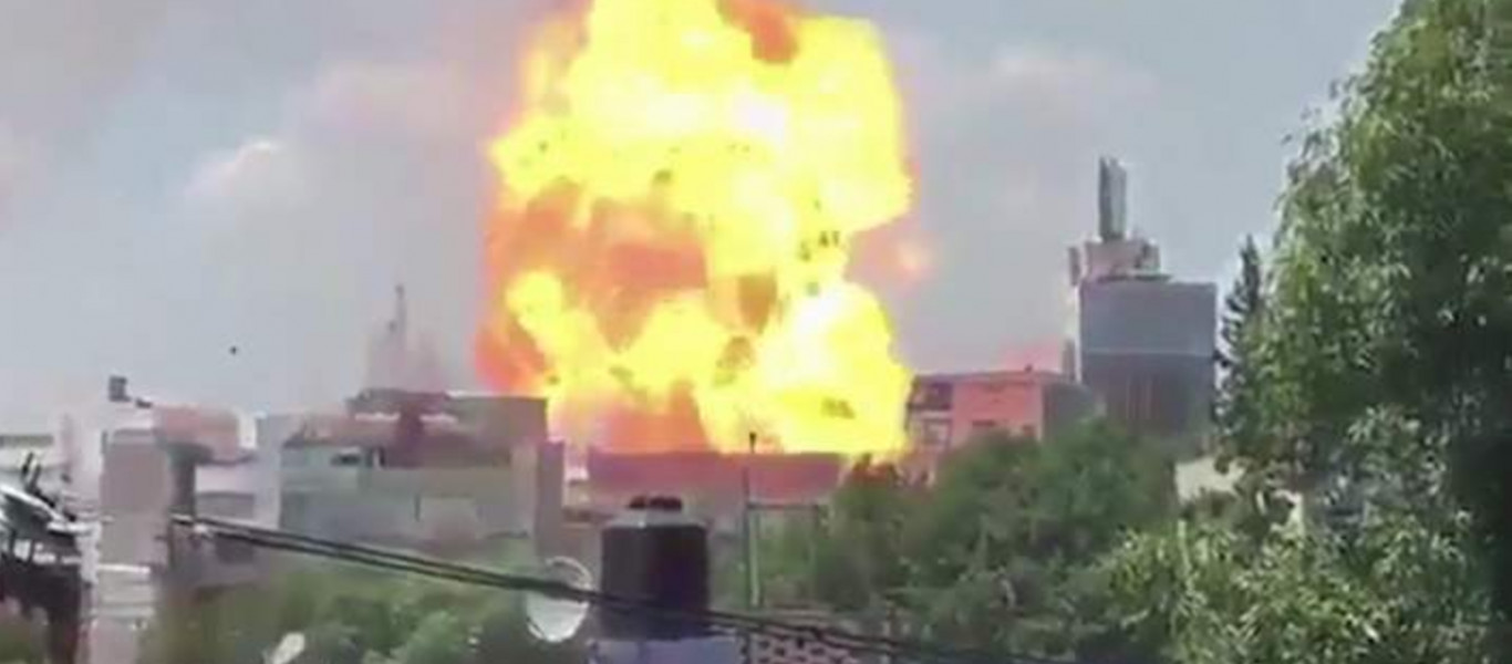 Σοκαριστικό βίντεο: Ισχυρή έκρηξη μετά τον φονικό σεισμό σε κτίριο στο Μεξικό -Ακούγονται φωνές τρομοκρατημένων ανθρώπων